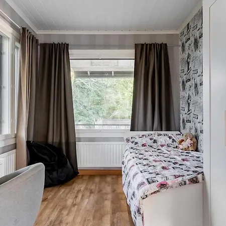 Ihana Omakotitalo Omalla Pihalla