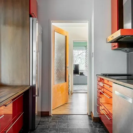 펜션 Ihana Omakotitalo Omalla Pihalla 투르쿠