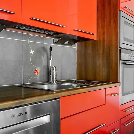 Ihana Omakotitalo Omalla Pihalla *