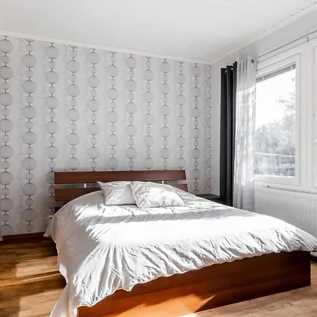 度假居 Ihana Omakotitalo Omalla Pihalla 图尔库