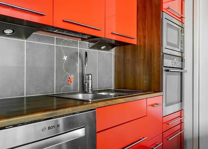 Ihana Omakotitalo Omalla Pihalla *